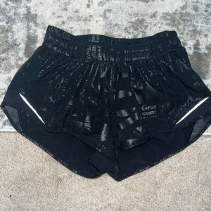 lululemon shorts 2.5' black
